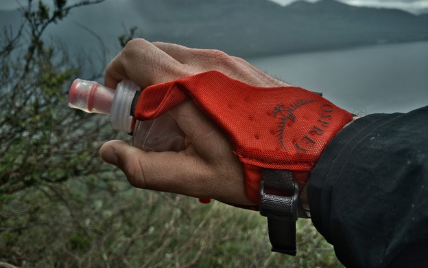Беговая сумка на руку Osprey Duro Handheld 0.25 л  Красный фото
